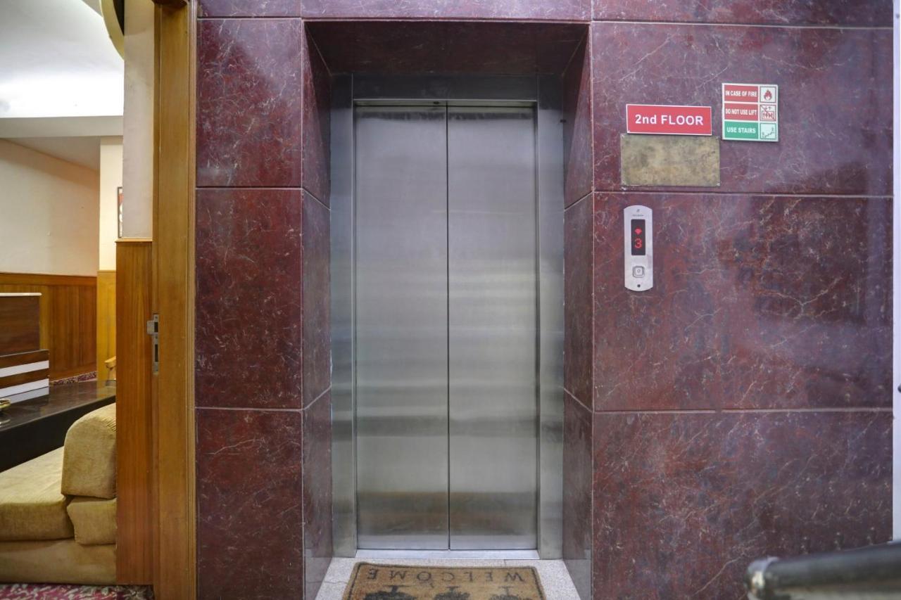 Hotel O Shivam Guest House Yeni Delhi Dış mekan fotoğraf