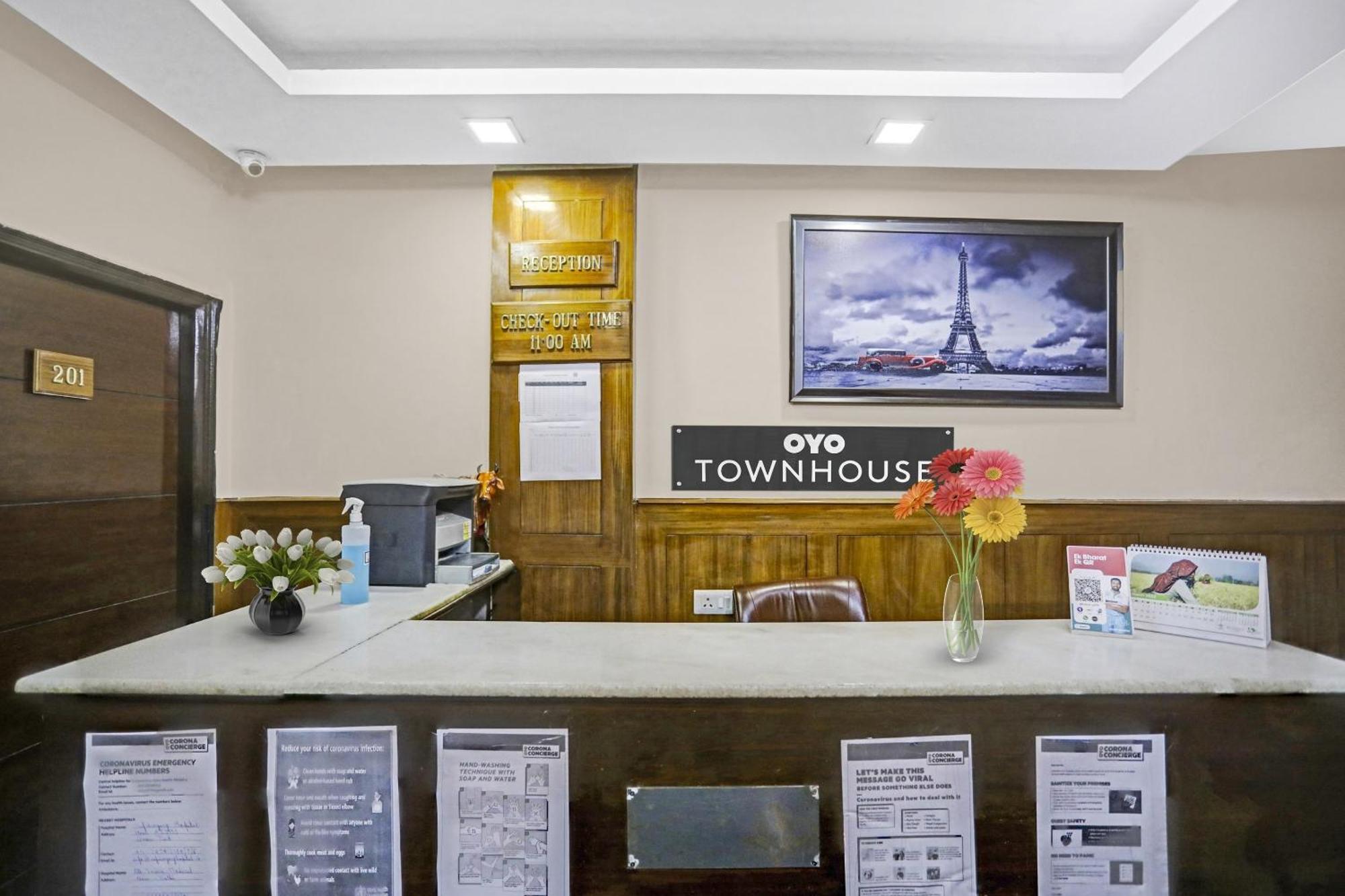 Hotel O Shivam Guest House Yeni Delhi Dış mekan fotoğraf